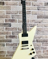 Gibson Explorer 1984 Reissue EMG's 2007 White